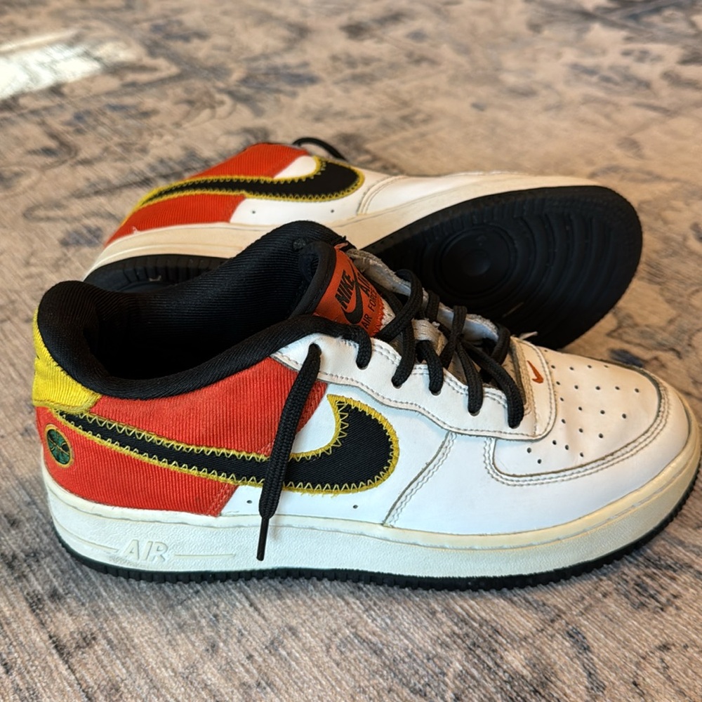 Nike Air Force 1 LV8 Roswell Rayguns DD9532-100 PS Size 7 youth